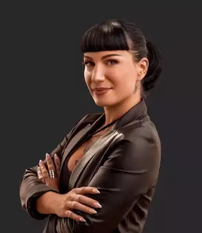 Kiki Van Duin, Toronto, Real Estate Agent